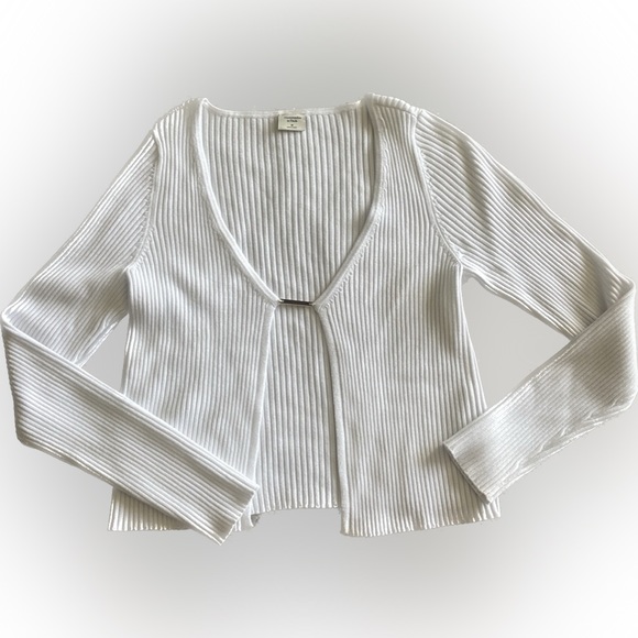 Abercrombie and Fitch Sweater - Picture 1 of 4